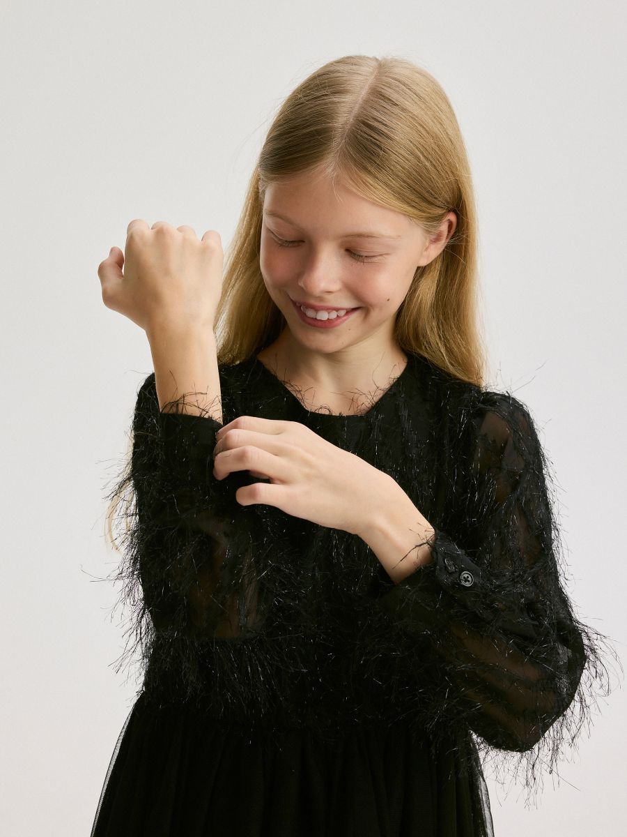 schickes kleid